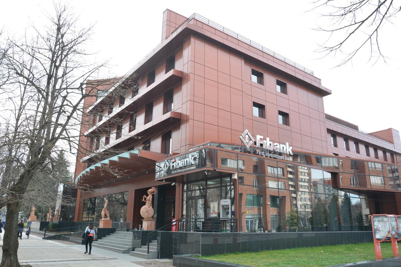 Hotel Presidivm Palace Ловеч Экстерьер фото